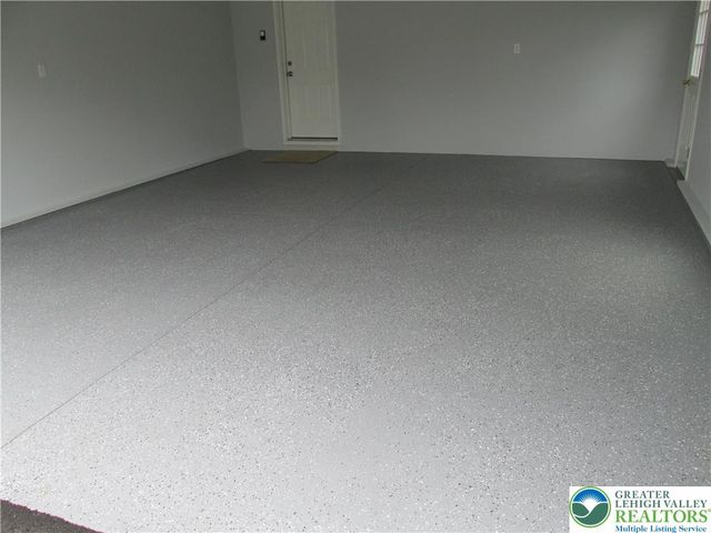 891 Biltmore Avenue, Forks Twp, PA 18040