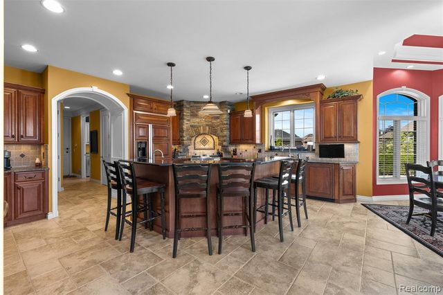 56074 Lario Court, Macomb, MI 48042