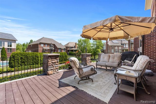 56074 Lario Court, Macomb, MI 48042