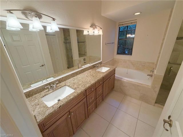 27021 Oakwood Lake DR 101, Bonita Springs, FL 34134