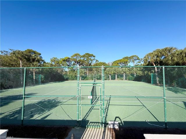 27021 Oakwood Lake DR 101, Bonita Springs, FL 34134