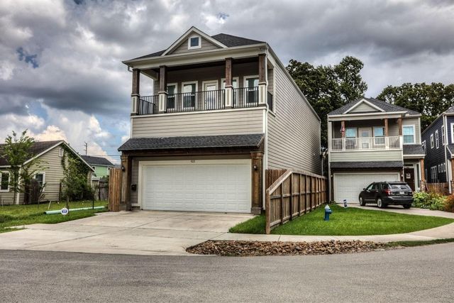 922 Alexander Street, Houston, TX 77008