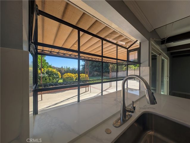 30516 Sandtrap Drive, Agoura Hills, CA 91301