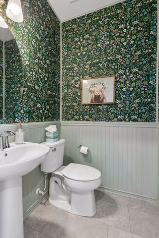 1710 Bluegrass Trail, Victoria, MN 55386