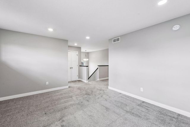 1710 Bluegrass Trail, Victoria, MN 55386