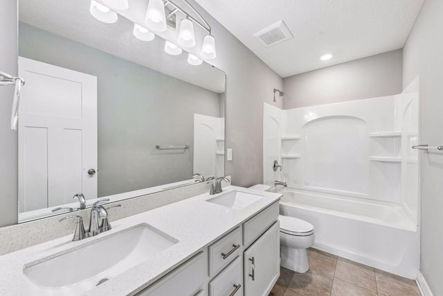 1710 Bluegrass Trail, Victoria, MN 55386