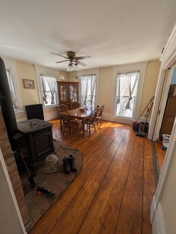 167 West Broadway, Gardner, MA 01440