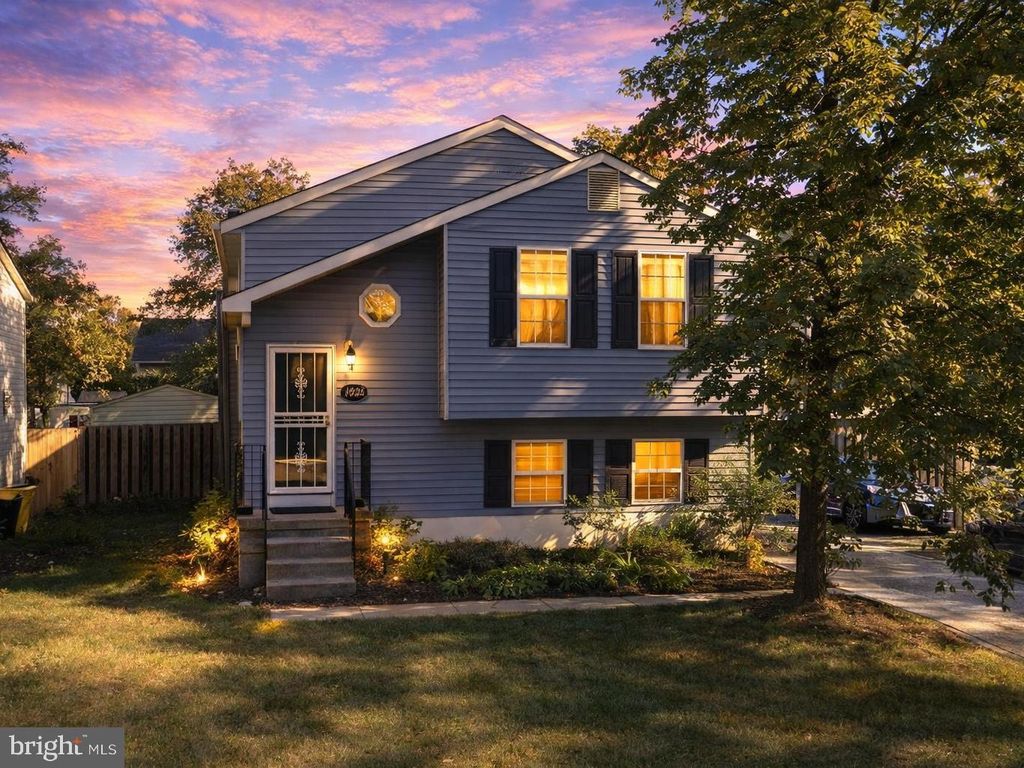 1026 TWIN VW, Glen Burnie, MD 21060