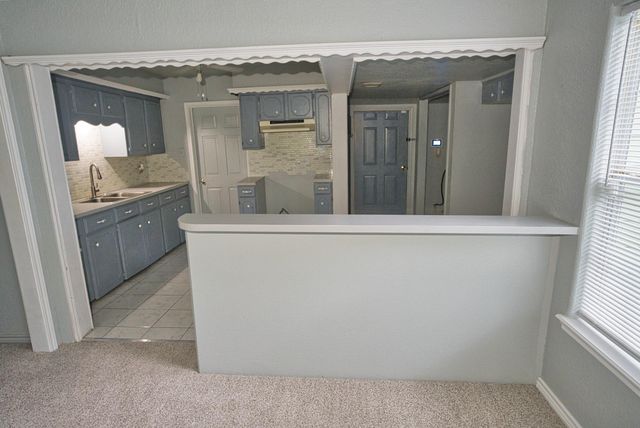 1619 W 8th Street, Freeport, TX 77541