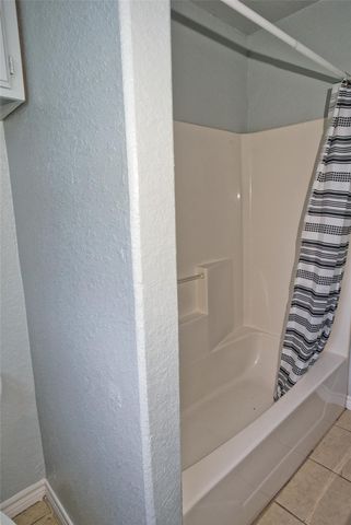 1619 W 8th Street, Freeport, TX 77541