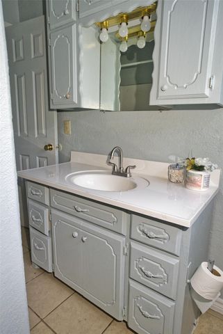 1619 W 8th Street, Freeport, TX 77541