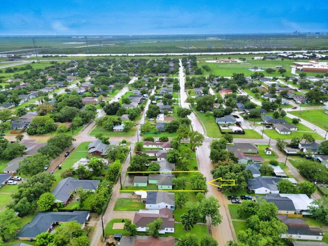 1619 W 8th Street, Freeport, TX 77541