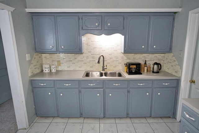 1619 W 8th Street, Freeport, TX 77541