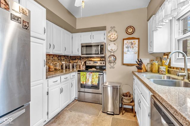 646 Jefferson Valley, Coatesville, IN 46121