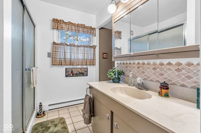 646 Jefferson Valley, Coatesville, IN 46121