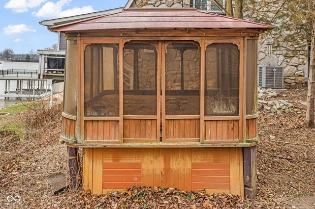 646 Jefferson Valley, Coatesville, IN 46121