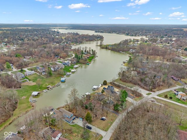 646 Jefferson Valley, Coatesville, IN 46121