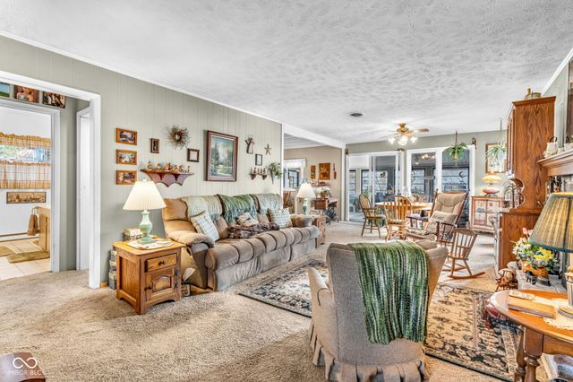 646 Jefferson Valley, Coatesville, IN 46121