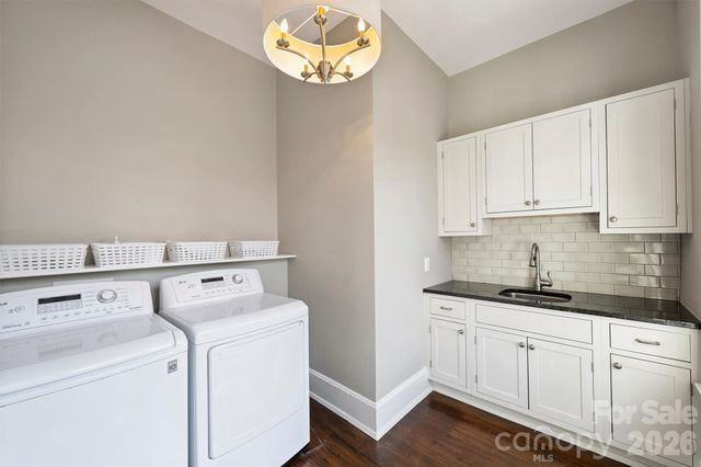 1136 Queens Road, Charlotte, NC 28207