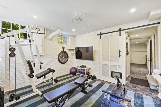 1136 Queens Road, Charlotte, NC 28207