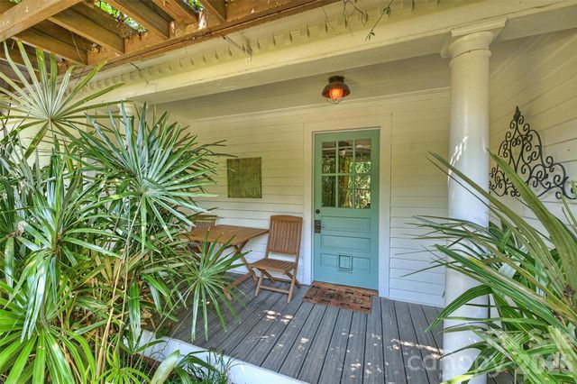 1136 Queens Road, Charlotte, NC 28207