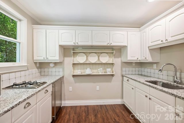 1136 Queens Road, Charlotte, NC 28207