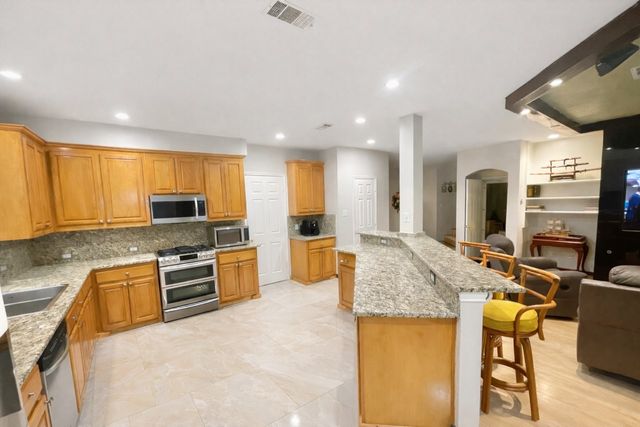 3318 Chapelwood Drive, Sunnyvale, TX 75182