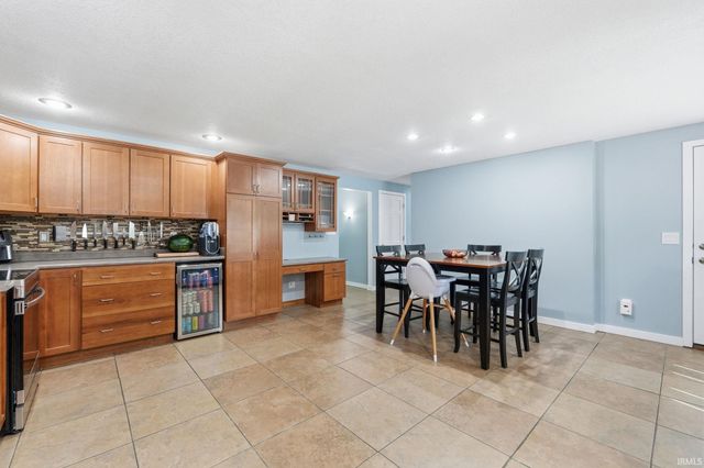 6132 Althean Drive, Fort Wayne, IN 46835