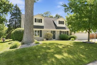 6132 Althean Drive, Fort Wayne, IN 46835