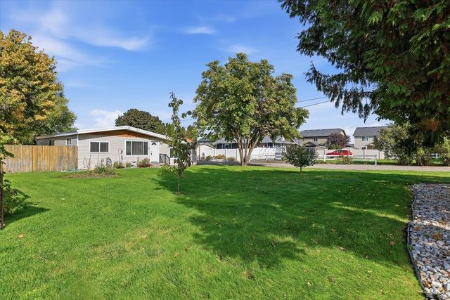 19507 E Mission Ave, Liberty Lake, WA 99016