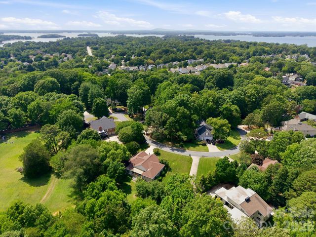 20127 Chapel Point Lane, Cornelius, NC 28031