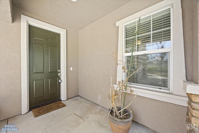10003 Titanium Street, Bakersfield, CA 93311