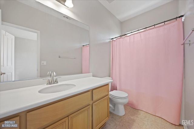 10003 Titanium Street, Bakersfield, CA 93311