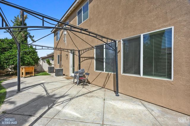 10003 Titanium Street, Bakersfield, CA 93311