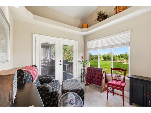 885 Crabapple Dr, Loveland, CO 80538