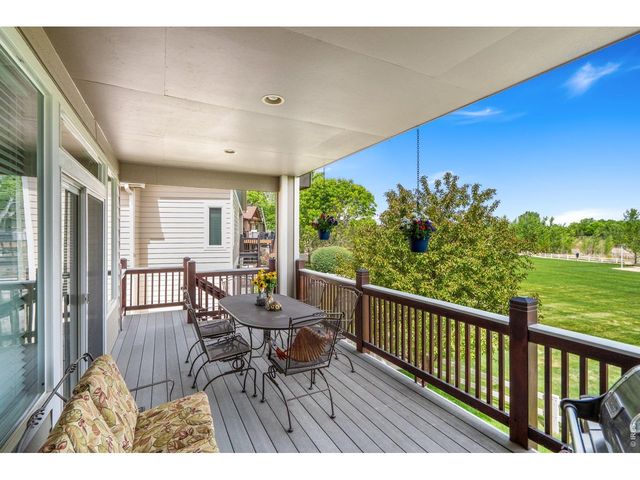 885 Crabapple Dr, Loveland, CO 80538