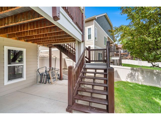 885 Crabapple Dr, Loveland, CO 80538