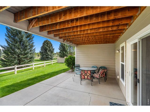 885 Crabapple Dr, Loveland, CO 80538