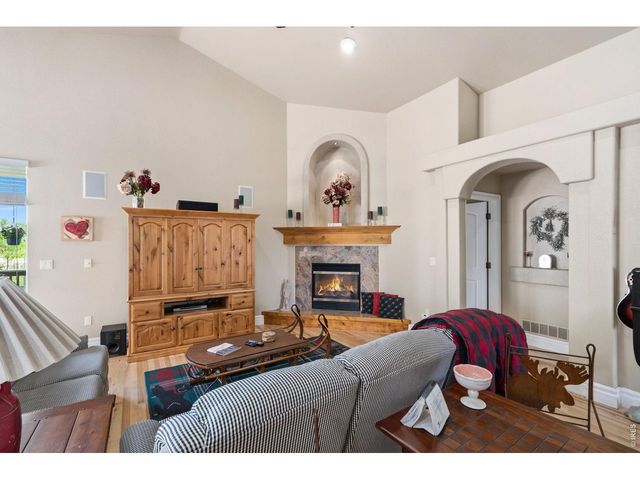 885 Crabapple Dr, Loveland, CO 80538