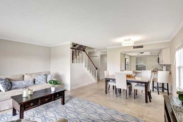 18350 SE Wood Haven Lane F, Jupiter, FL 33469