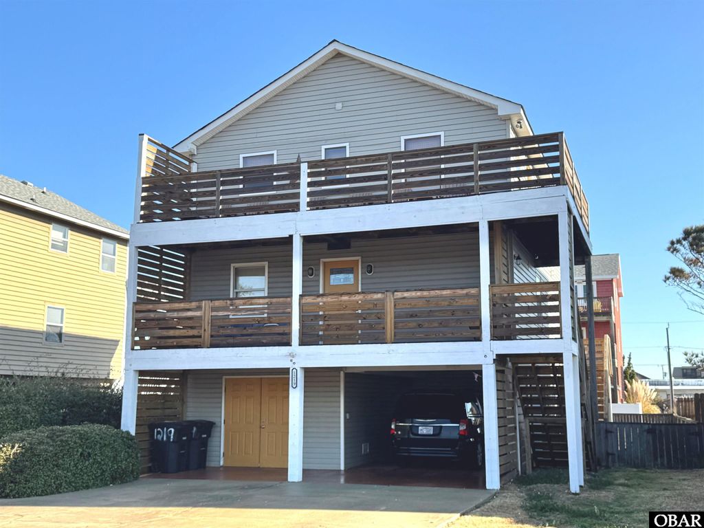 Image 1 of property listing at 1219 Wrightsville Boulevard Lot 21, Kill Devil Hills, NC 27949