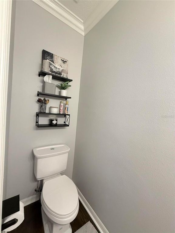 Image 18 of property listing at 6517 SPRING OAK COURT, Tampa, FL 33625