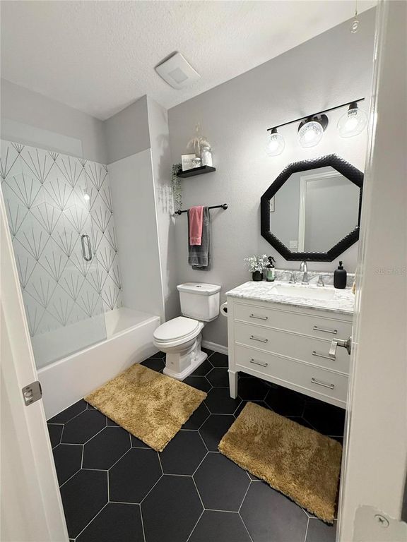 Image 28 of property listing at 6517 SPRING OAK COURT, Tampa, FL 33625