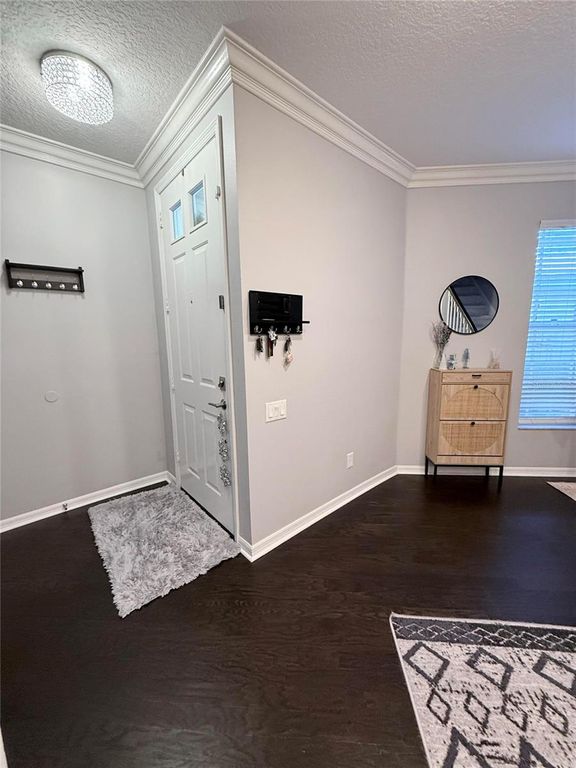 Image 9 of property listing at 6517 SPRING OAK COURT, Tampa, FL 33625