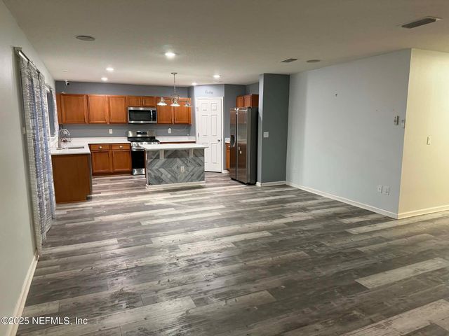 7525 SUNNYDALE Lane, Jacksonville, FL 32256