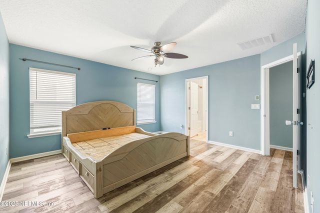 7525 SUNNYDALE Lane, Jacksonville, FL 32256