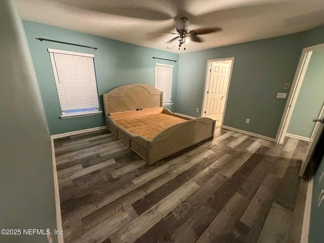 7525 SUNNYDALE Lane, Jacksonville, FL 32256