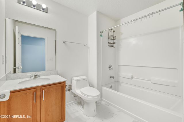 7525 SUNNYDALE Lane, Jacksonville, FL 32256