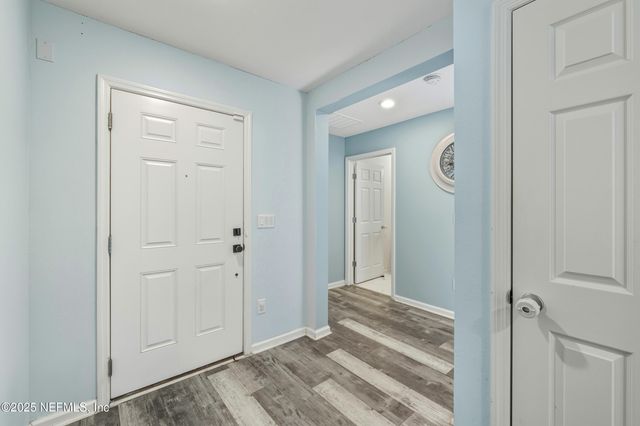 7525 SUNNYDALE Lane, Jacksonville, FL 32256