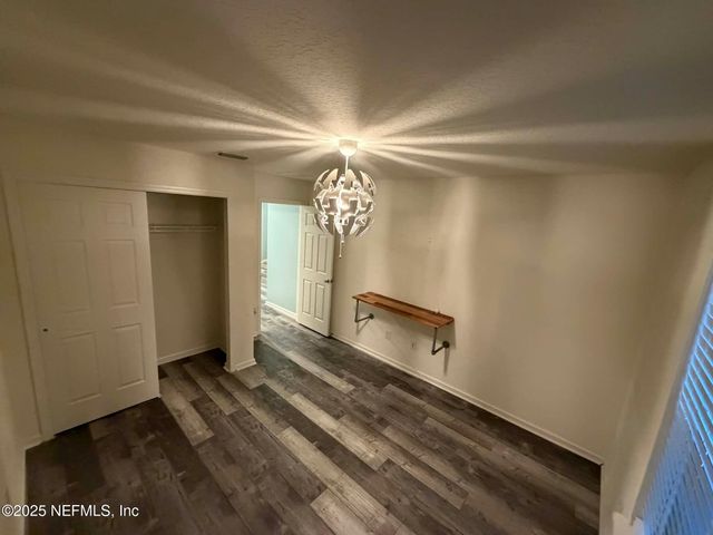 7525 SUNNYDALE Lane, Jacksonville, FL 32256